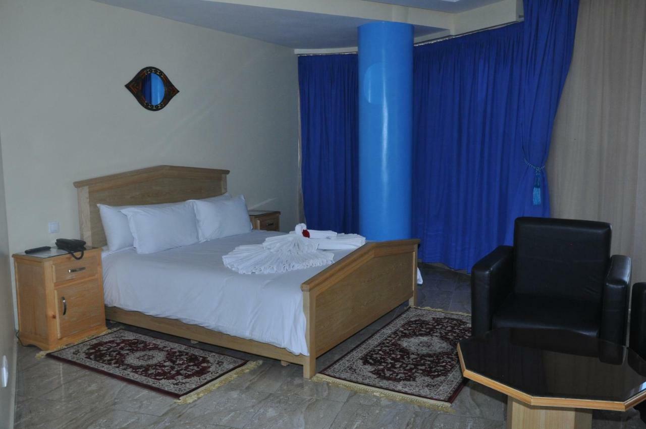 Hotel Delta Atlas Casablanca Bagian luar foto